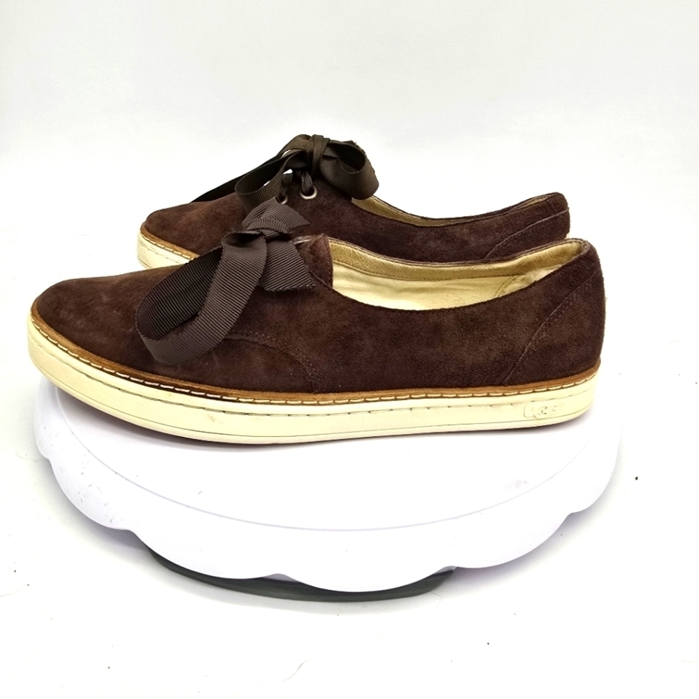 UGG Shoe Women's 7 Carilyn Suede Slip-Ons Brown Sneakers